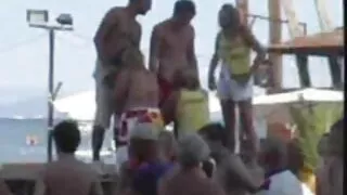 ඔබ වෙනුවෙන් මගේ තද පස්ස සොලවන්න