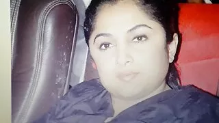 එක කුකුළෙකු මත රැවටිලිකාර ළදරුවන් දෙදෙනෙක්